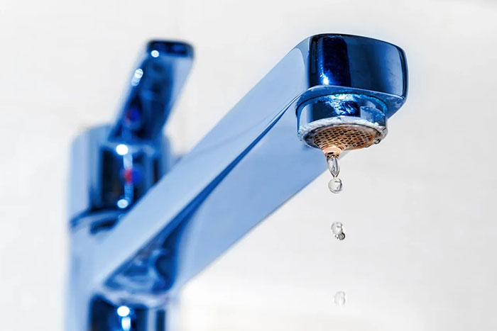 Save Money And Water By Fixing Leaks Around Your Home